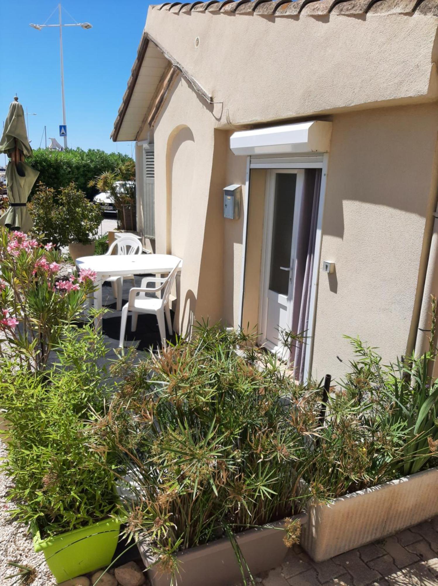 Appartement Meuble Bord De Mer Fos Sur Mer Fos-sur-Mer Eksteriør bilde